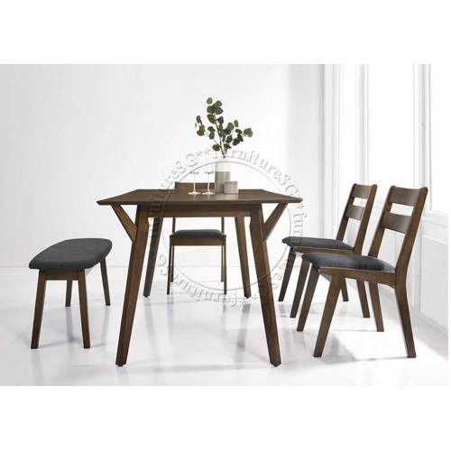 oak table and four chairs